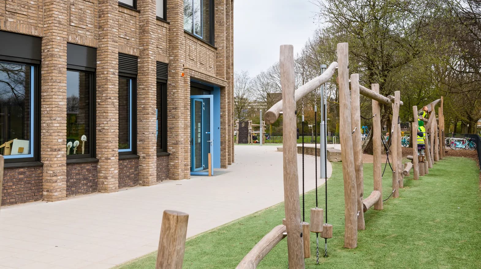 Gebouw van BSO Utrecht Teun bij kinderopvang Kind&co ludens