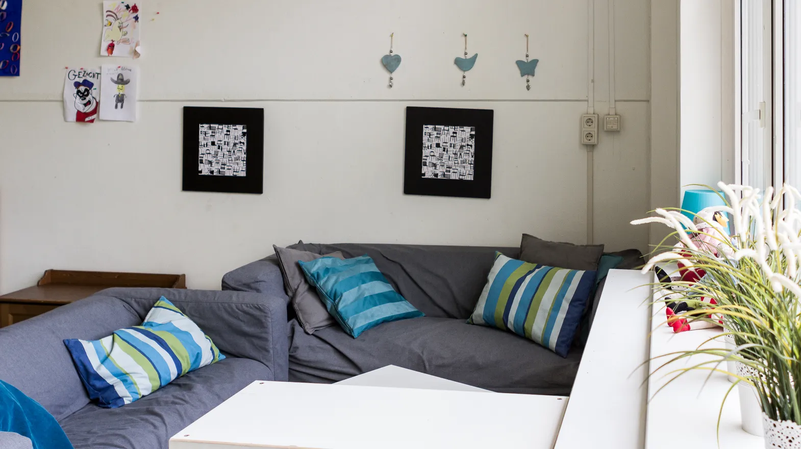 Zithoek in huiskamer bij BSO Utrecht Rootz van kinderopvang Kind&co ludens