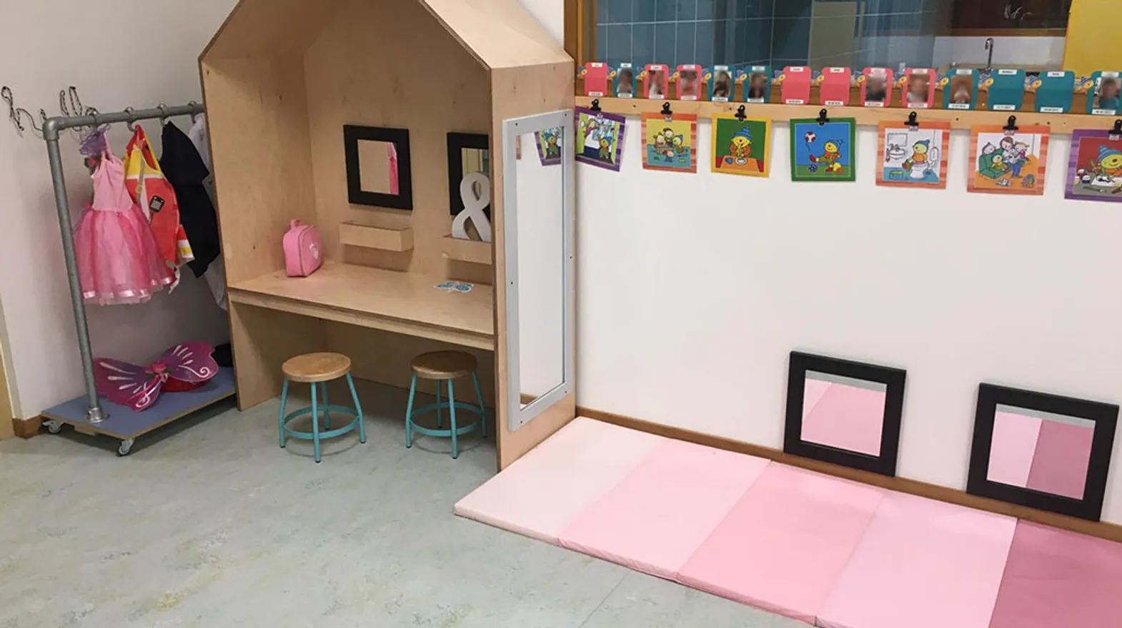 Speelhoek bij kinderdagverblijf Veenendaal Zwaluw van kinderopvang Kind&co ludens