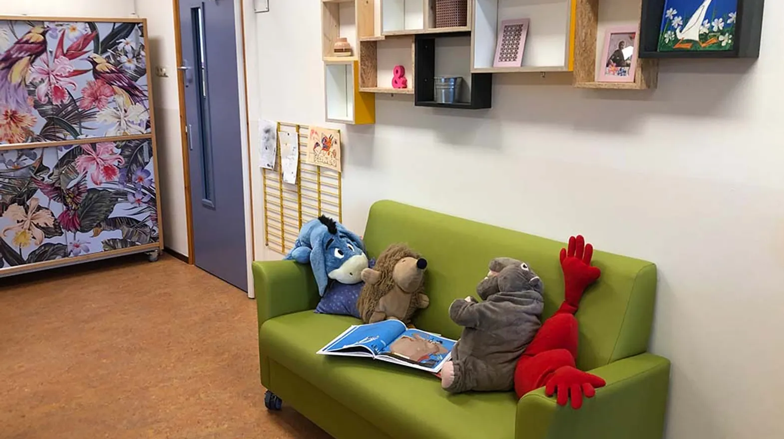 Zitbank in de groepsruimte bij Peuteropvang Zazou Nieuwegein van kinderopvang Kind&co ludens