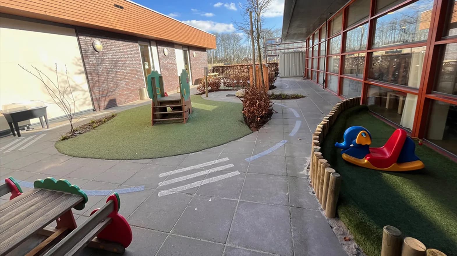 Buitenruimte bij Kinderdagverblijf Woerden Kwebbel van kinderopvang Kind&co ludens