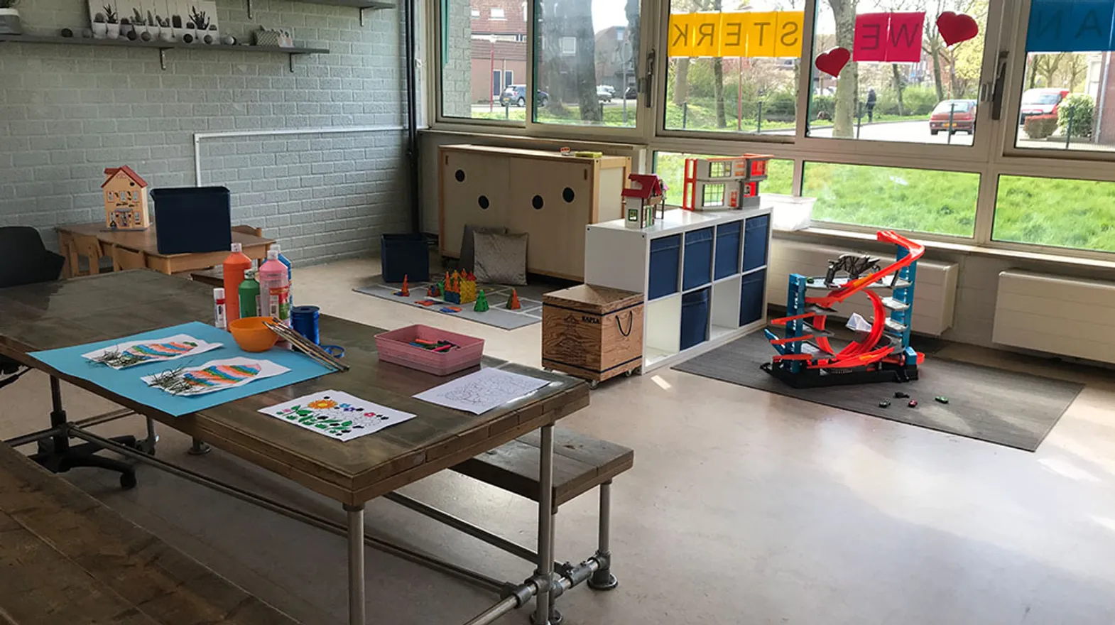 De groepsruimte van buitenschoolse opvang waterwereld bij kinderopvang Kind&co Ludens