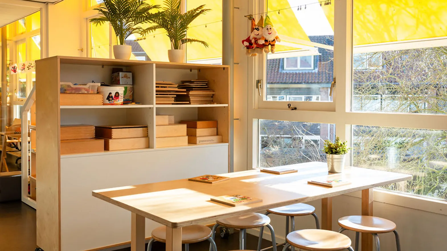 Knutseltafel bij KDV Weesp Hummeloord van kinderopvang Kind&co ludens