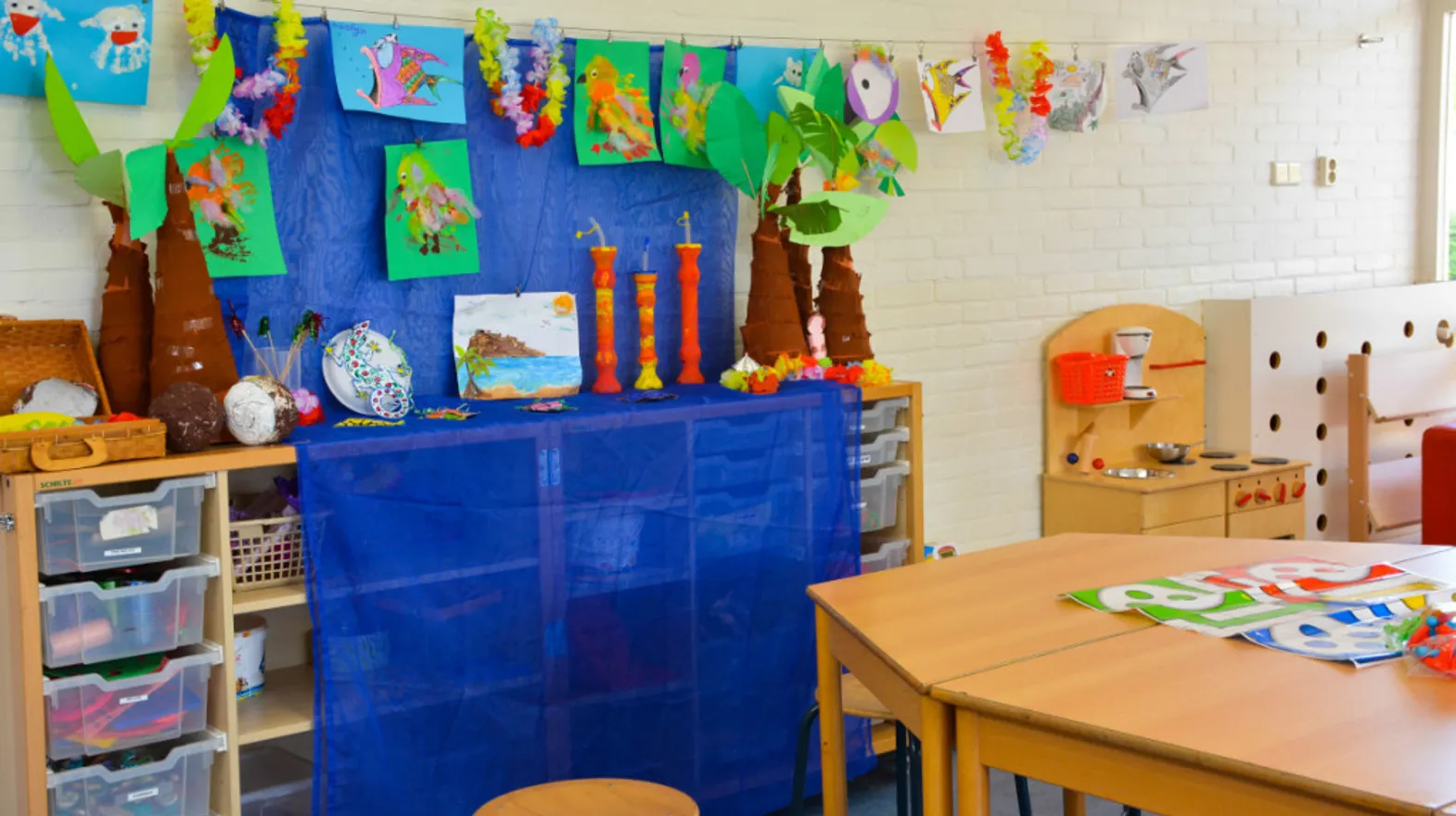 De groepsruimte van buitenschoolse opvang de kameleon bij kinderopvang Kind&co Ludens