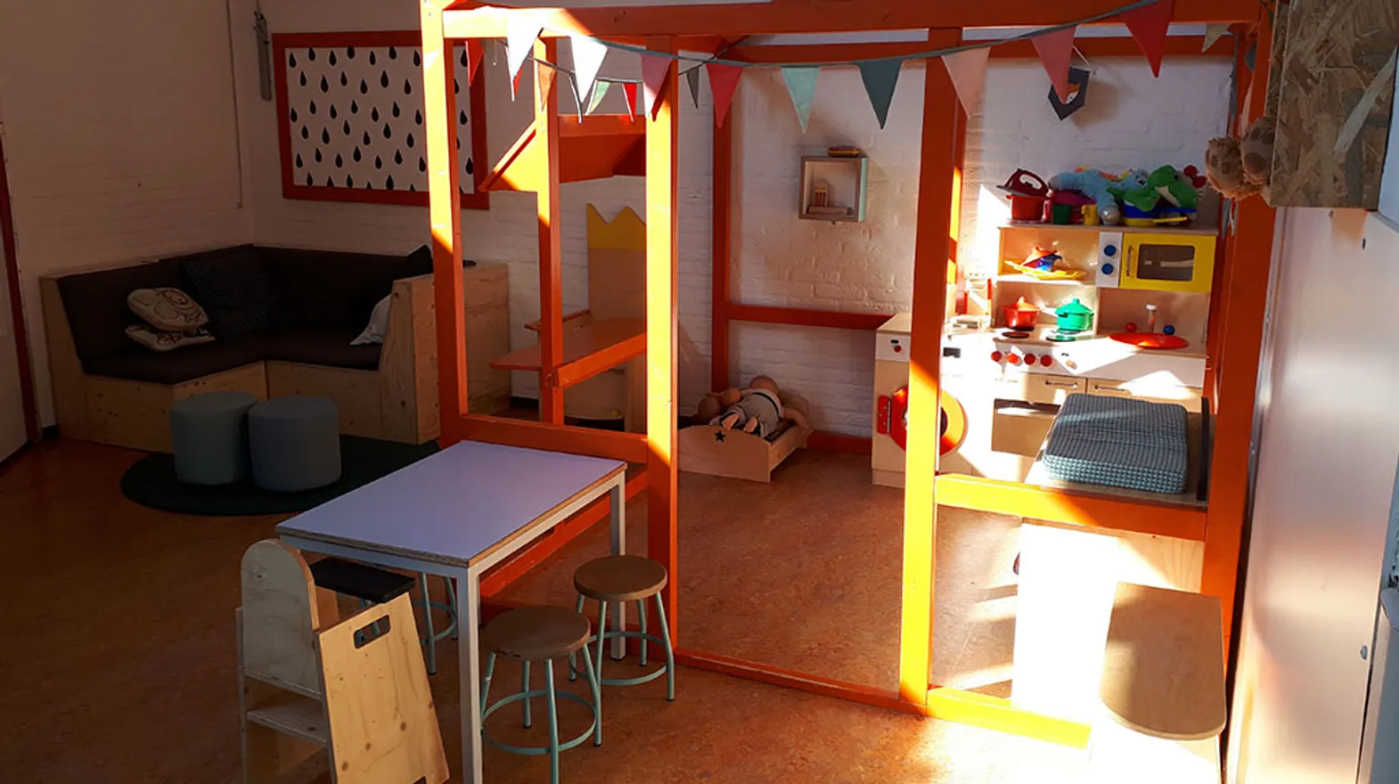 De groepsruimte van peuteropvang Dribbel, kinderopvang Kind&co Ludens