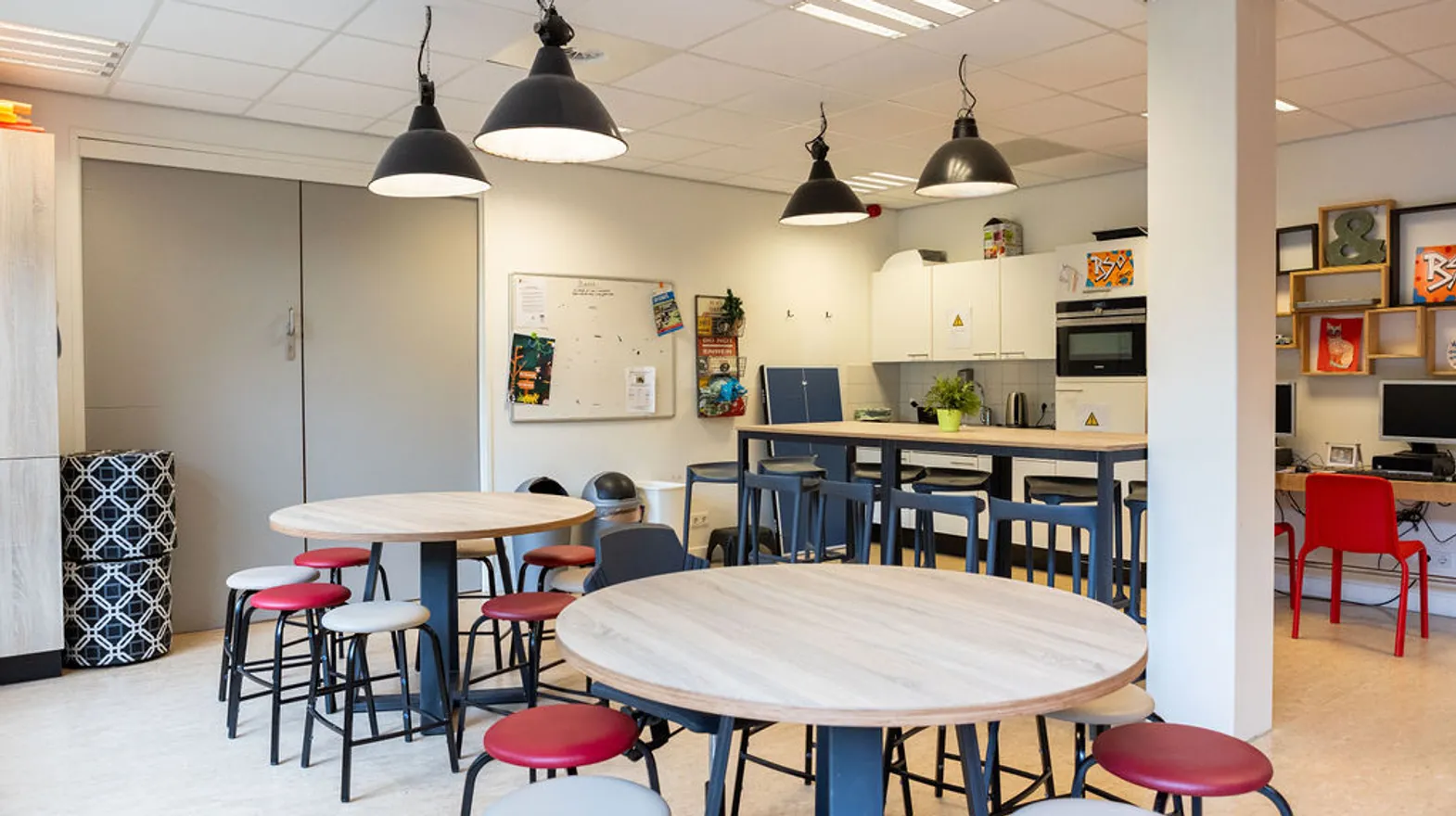 Groepsruimte van BSO Orangerie Baarn bij Kinderopvang Kind&co ludens